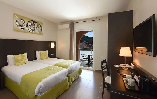 Deluxe Tek Büyük Yataklı Oda, Teras