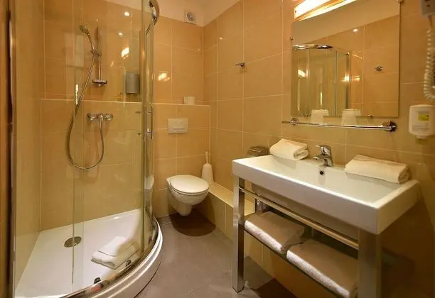 Deluxe Tek Büyük Yataklı Oda, Teras