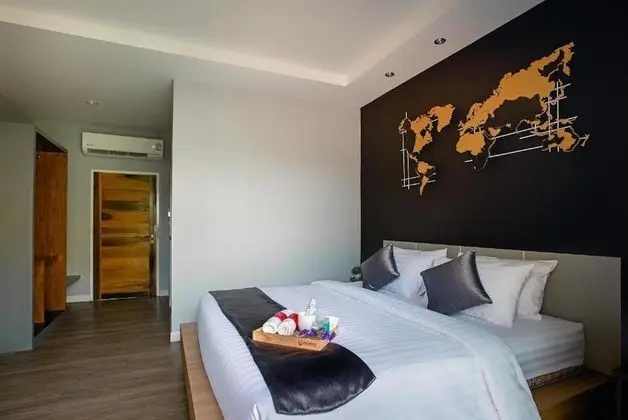 Deluxe Tek Büyük Yataklı Oda (stair access only)