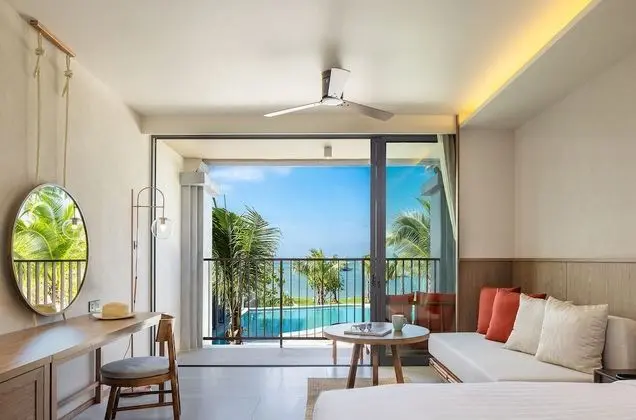 Deluxe Seaview