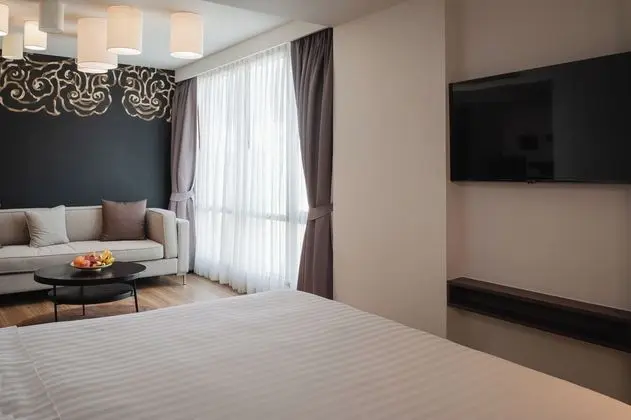 Grand Deluxe Room