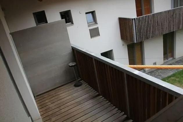 Deluxe Tek Büyük veya İki Ayrı Yataklı Oda, Balkon, Avlu