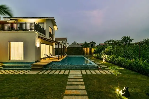 Royal Villa, 4 Yatak Odası, Kişiye Özel Havuzlu, Bahçeli