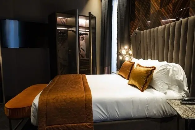 Classic Tek Büyük Yataklı Oda