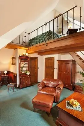 Deluxe Tek Büyük Yataklı Oda