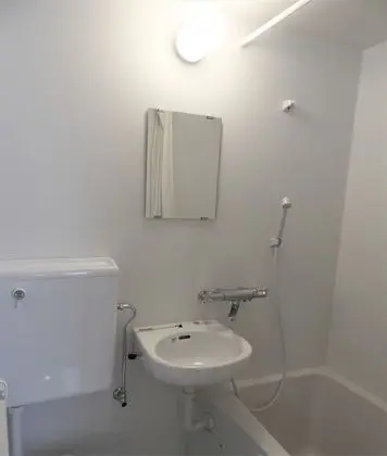 Basic İki Ayrı Yataklı Oda