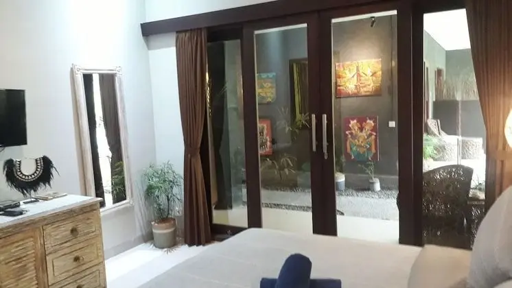 Superior Oda, 1 En Büyük (King) Boy Yatak, Havuz Manzaralı