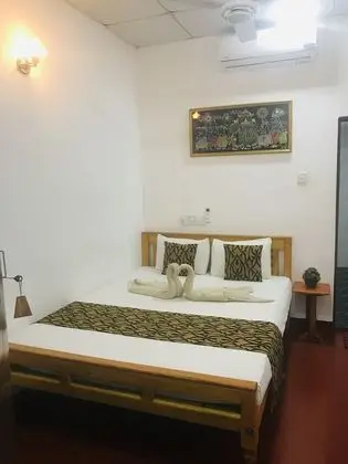 Basic Tek Büyük veya İki Ayrı Yataklı Oda