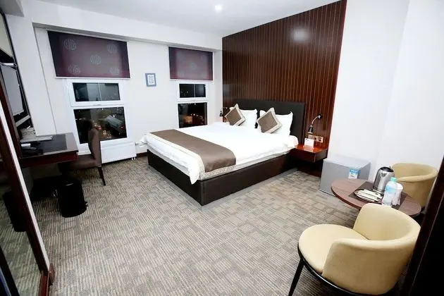 Standard Tek Büyük Yataklı Oda