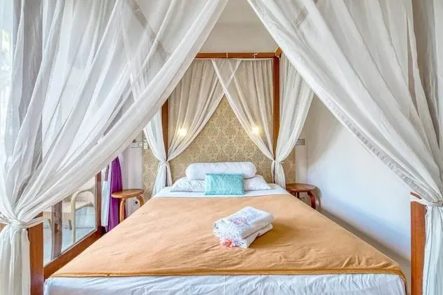 Deluxe Tek Büyük Yataklı Oda, Bahçe Manzaralı