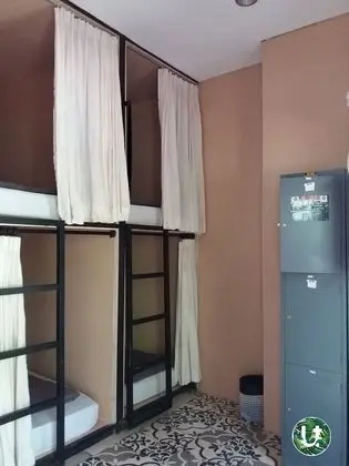 Ortak Ranzalı Oda, Sadece kadınlar için