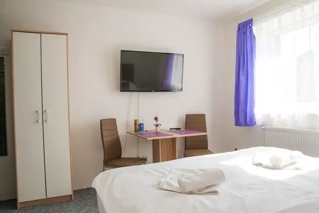 Tek Büyük Yataklı Oda, Banyolu/Duşlu