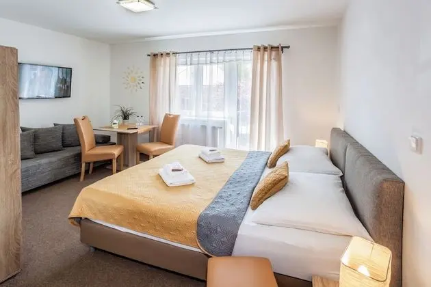 Tek Büyük Yataklı Oda, Banyolu/Duşlu