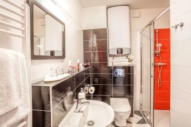 Tek Büyük Yataklı Oda, Banyolu/Duşlu