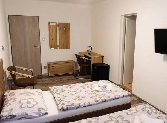 İki Ayrı Yataklı Oda, Sigara İçilmez, Buzdolabı