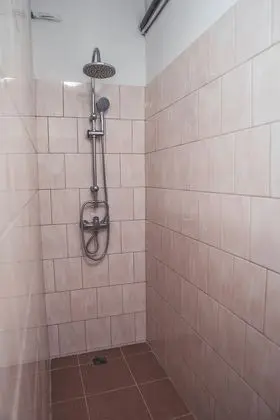 Economy Üç Kişilik Oda
