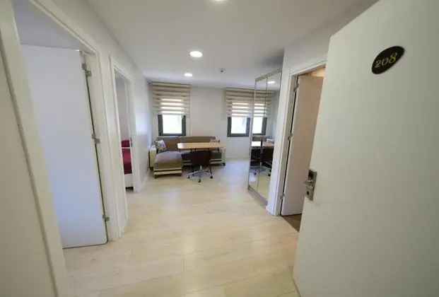 Suite - İki Yatak Odalı, Havuz veya Bahçe Manzaralı