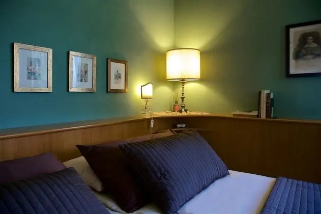 Superior Tek Büyük Yataklı Oda (Varenna)