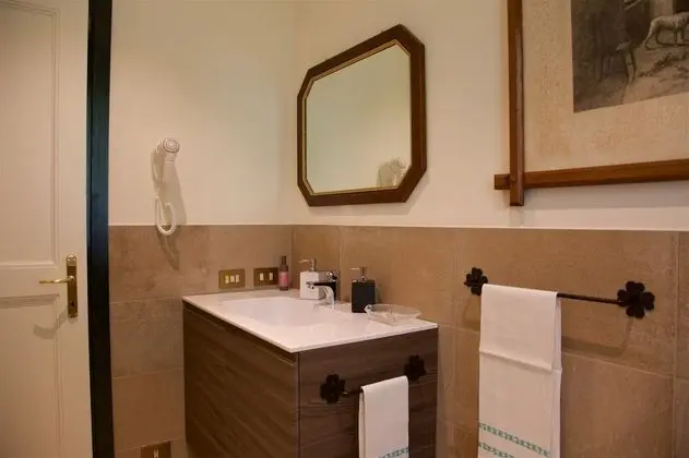 Superior Tek Büyük Yataklı Oda (Varenna)