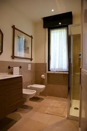 Superior Tek Büyük Yataklı Oda (Varenna)