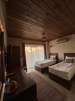 Twin, Bahçe Manzaralı