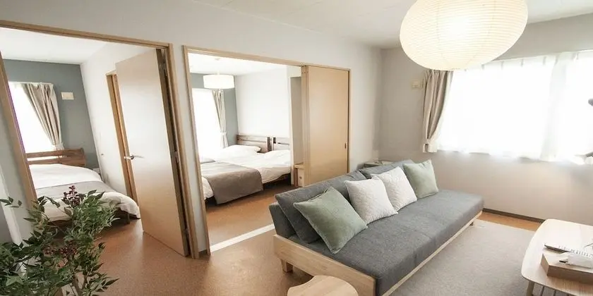Room 201 Suitengu