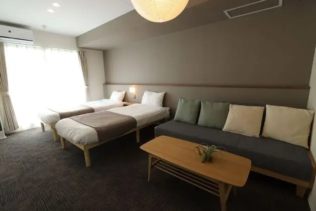 Room 202 Suitengu