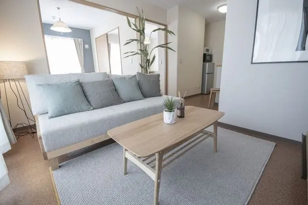 Room 405 Suitengu
