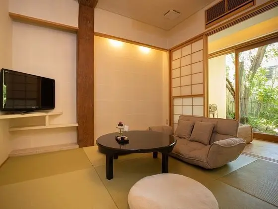 Ev, Sigara İçilmez (Maisonette Twin Room)