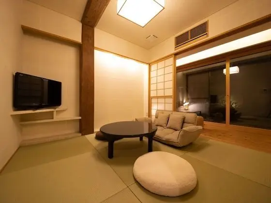 Ev, Sigara İçilmez (Maisonette Twin Room)