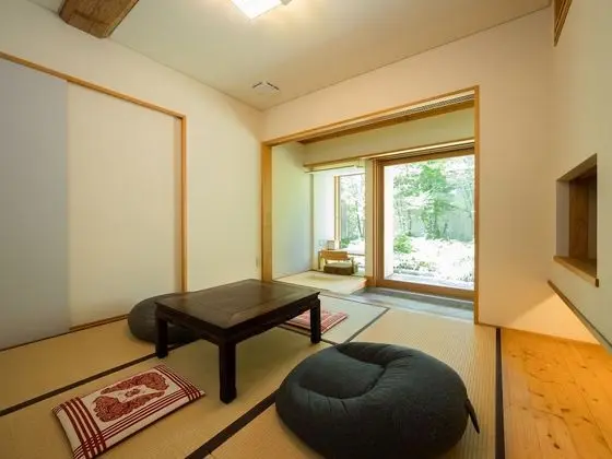 Ev, Sigara İçilmez (Maisonette Twin Room)