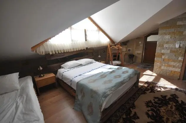 Deluxe Oda,    , Jakuzili