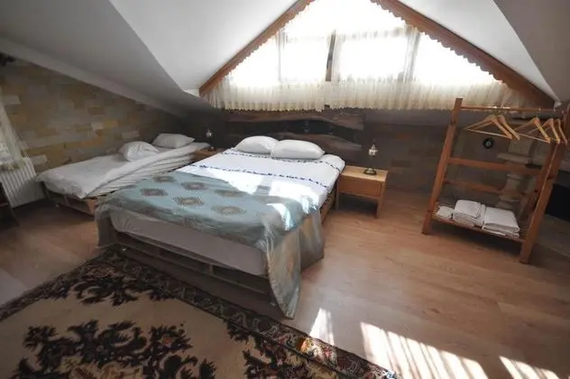 Deluxe Oda,    , Jakuzili