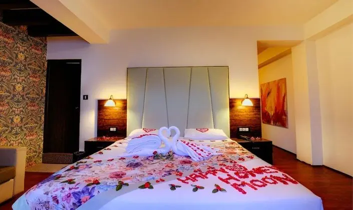 Luxury Tek Büyük Yataklı Oda, Tepe Manzaralı