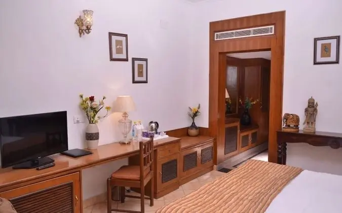 Tek Büyük Yataklı Oda (Suite Double Room)