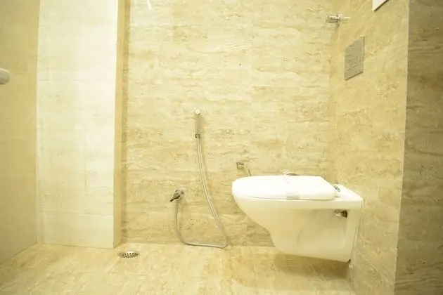 Deluxe Tek Büyük Yataklı Oda, 1 Yatak Odası, Engellilere Uygun, Şehir Manzaralı