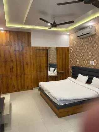 Deluxe Tek Büyük veya İki Ayrı Yataklı Oda
