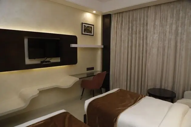 Superior Oda, 1 En Büyük (King) Boy Yatak, Sigara İçilmez, Şehir Manzaralı