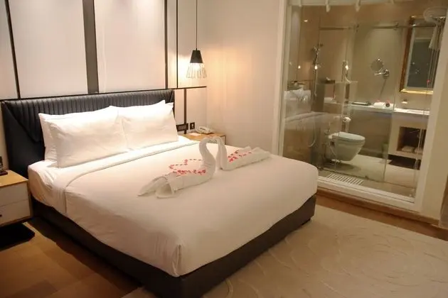 Deluxe Tek Büyük Yataklı Oda