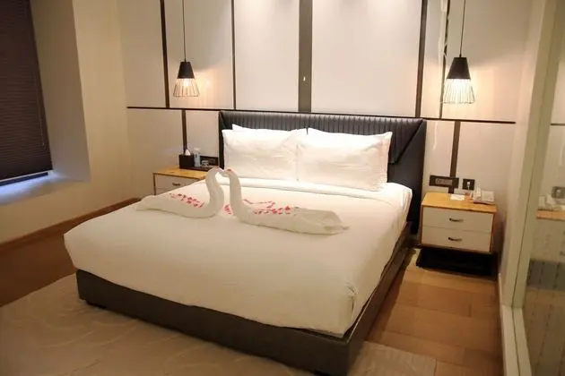 Deluxe Tek Büyük Yataklı Oda