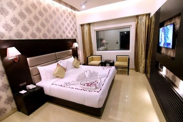 Deluxe Oda, 1 En Büyük (King) Boy Yatak, Sigara İçilmez, Şehir Manzaralı