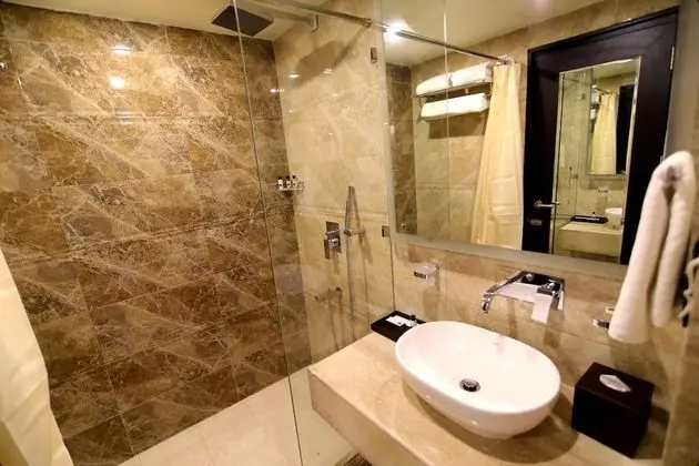Deluxe Oda, 1 En Büyük (King) Boy Yatak, Sigara İçilmez, Şehir Manzaralı