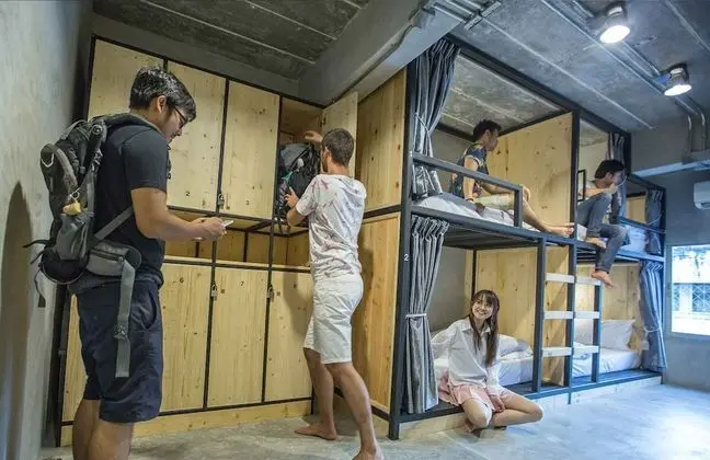 8-Bed Mixed Dormitory Room