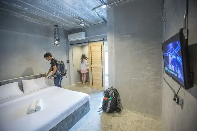 Deluxe Room with Private Bathroom