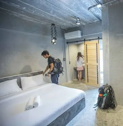 Deluxe Room with Private Bathroom