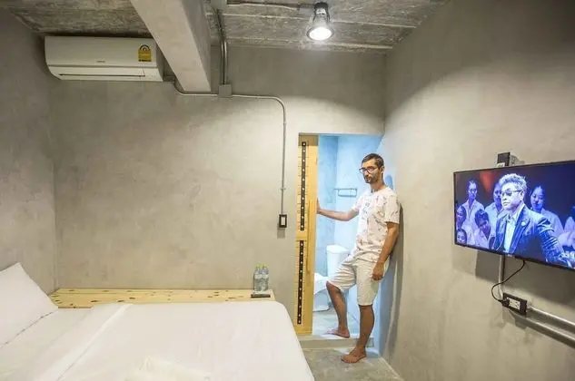 Deluxe Room with Private Bathroom