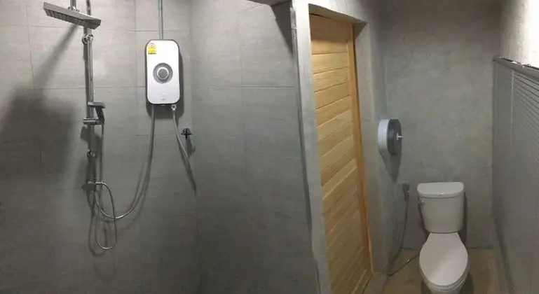 Deluxe Room with Private Bathroom
