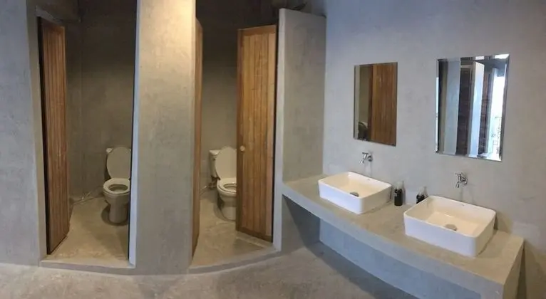 Ortak Ranzalı Oda, Sadece kadınlar için