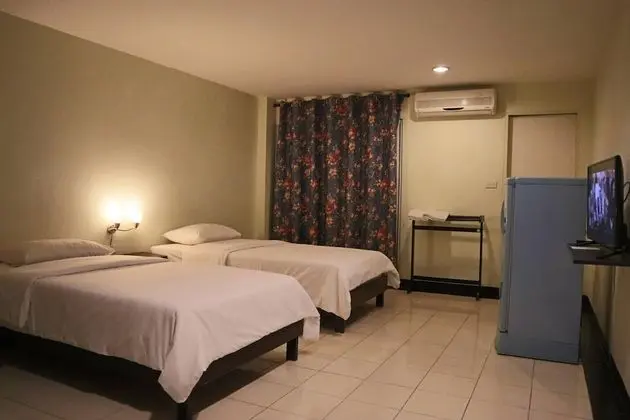 Standard Room / Twin Bed