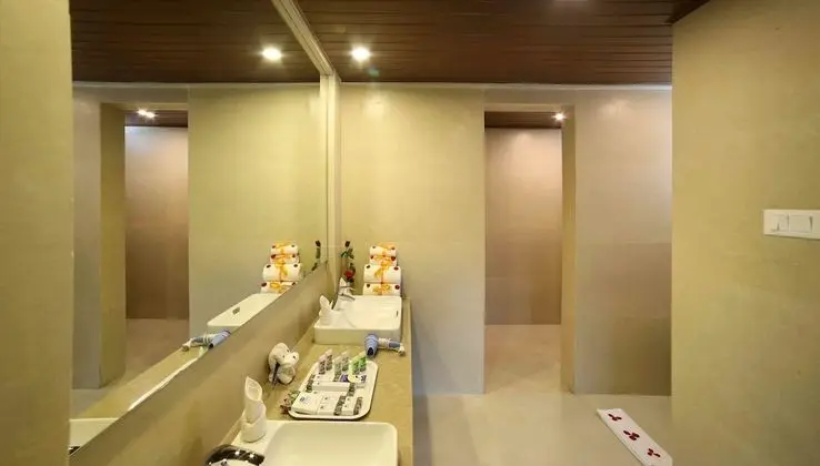 Deluxe Tek Büyük veya İki Ayrı Yataklı Oda, 1 En Büyük (King) Boy Yatak, Göl Manzaralı